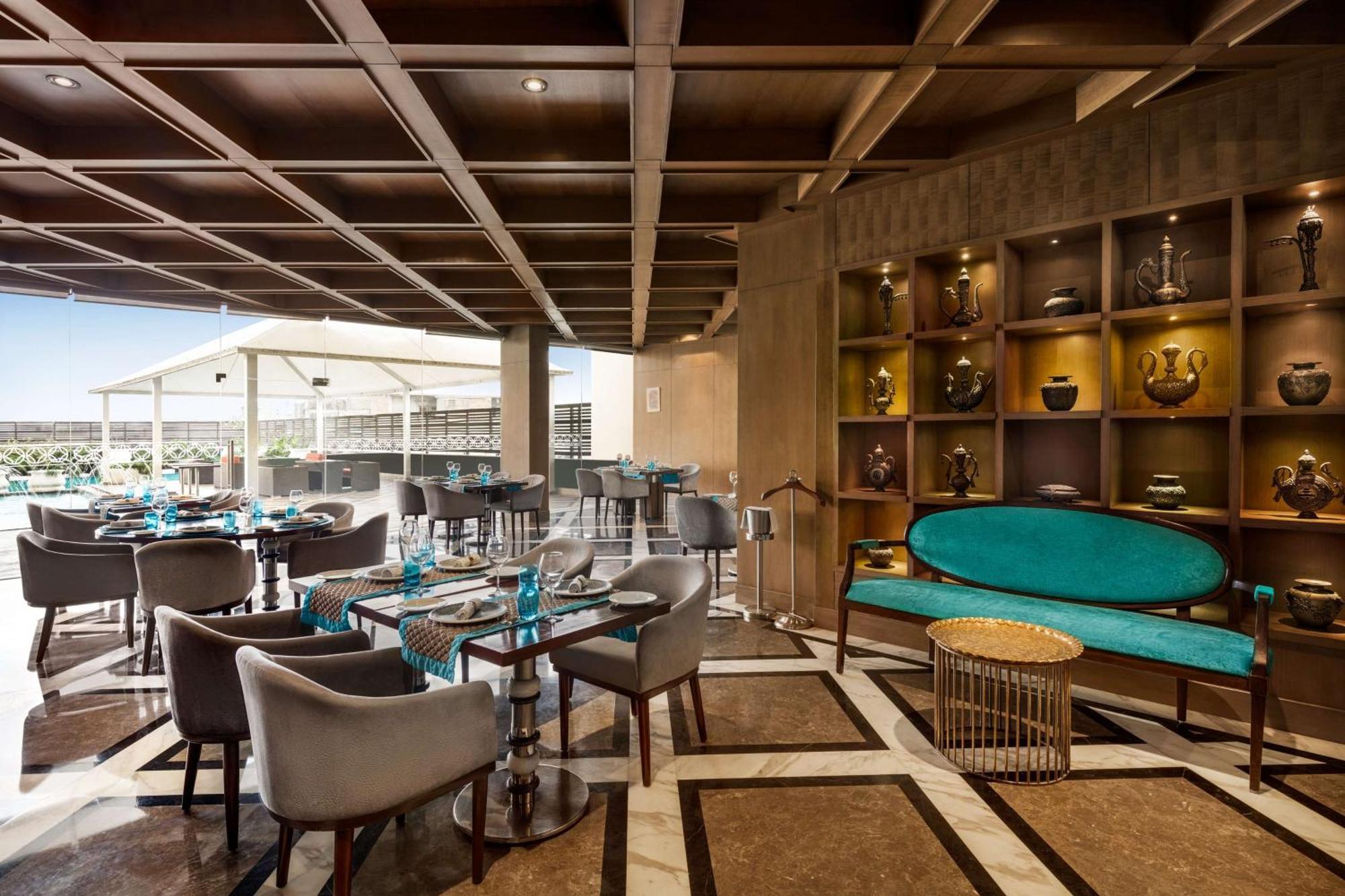 Hilton Jaipur Hotel Exterior foto The Terrace