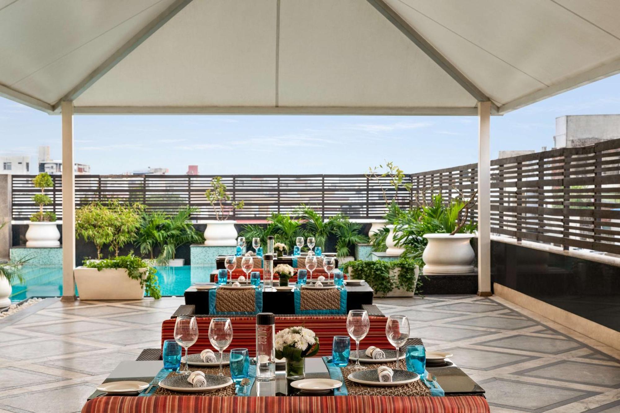 Hilton Jaipur Hotel Exterior foto The Terrace at The Park, New Delhi