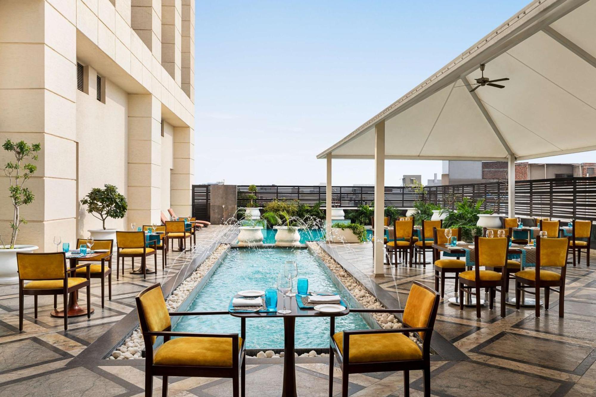 Hilton Jaipur Hotel Exterior foto The Pool at The Park, New Delhi